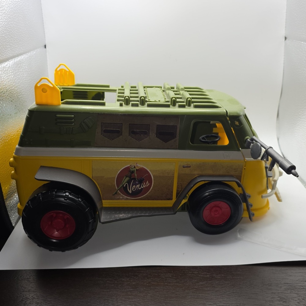 Teenage Mutant Ninja Turtles TMNT Party Wagon Van‎ Playmate 2014